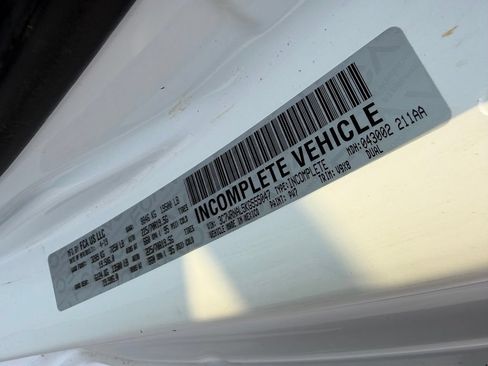 Used 2019 RAM 5500 Tradesman AWD/4WD image 28