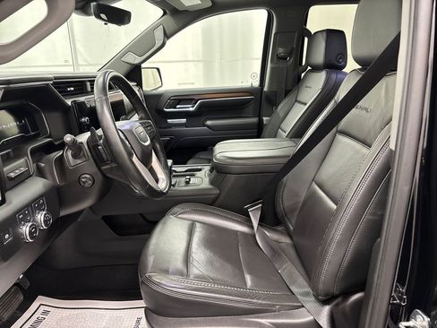 Used 2024 GMC Sierra 1500 Denali w/ Denali Reserve Package AWD/4WD image 9