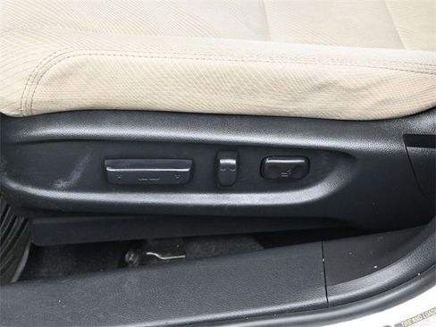 Used 2017 Honda Accord EX image 19