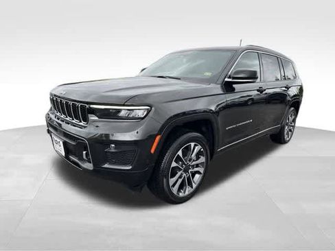 New 2025 Jeep Grand Cherokee L Overland w/ Luxury Tech Group IV image 7