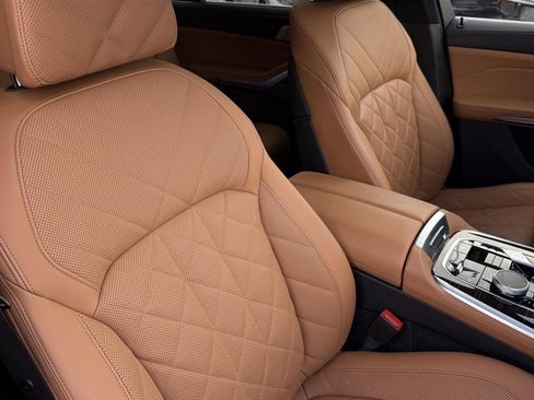 Used 2024 BMW X7 xDrive40i image 52