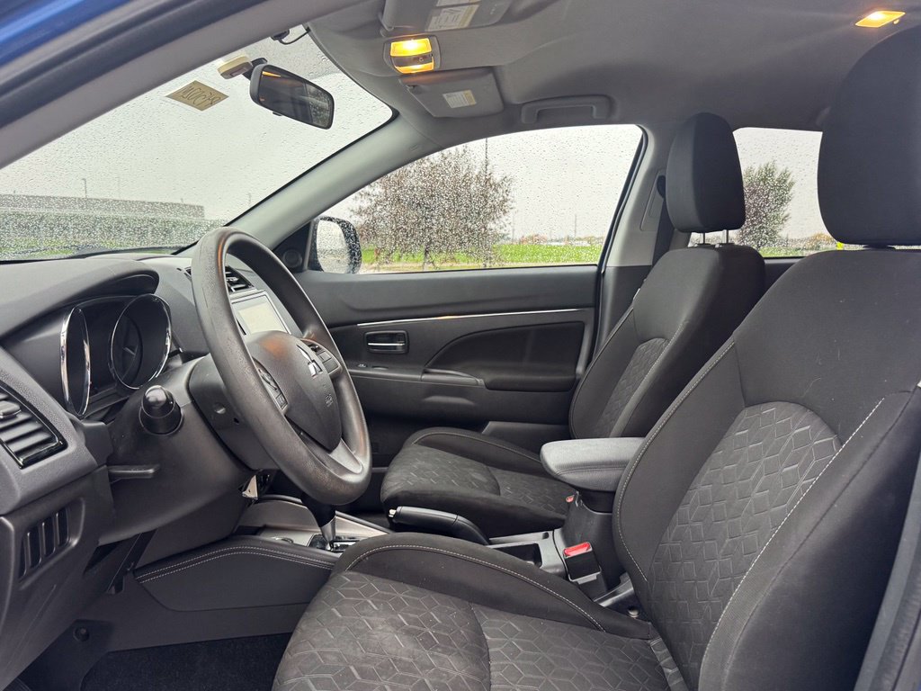Used 2020 Mitsubishi Outlander Sport ES AWD/4WD image 7