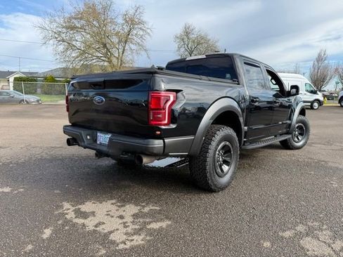 Used 2017 Ford F150 Raptor w/ Equipment Group 802A Luxury AWD/4WD image 11