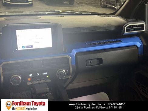 Used 2025 Toyota Tacoma TRD Off-Road AWD/4WD image 14