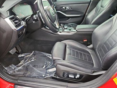 Used 2021 BMW 330i Sedan w/ Executive Package image 17