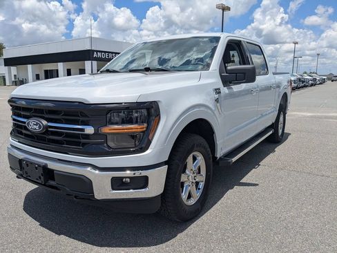 Used 2025 Ford F150 XLT w/ Equipment Group 301A Standard AWD/4WD image 8