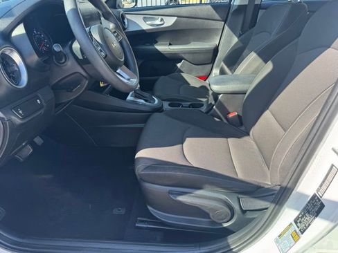 Certified 2023 Kia Forte LXS image 16