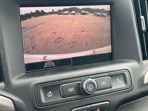 Used 2024 GMC Terrain SLE w/ Driver Convenience Package AWD/4WD image 11