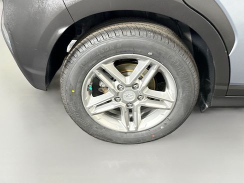 Used 2021 Hyundai Kona SE FWD image 32