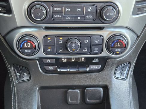 Used 2020 Chevrolet Tahoe LT w/ Texas Edition Package RWD image 13