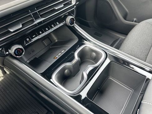 New 2026 Chevrolet Traverse LT w/ LPO, Floor Liner Package image 30