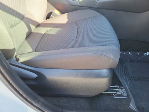 Used 2023 Toyota RAV4 LE image 20