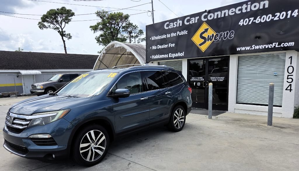 Used 2018 Honda Pilot Touring image 2