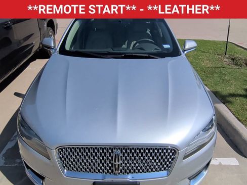 Used 2017 Lincoln MKZ Premiere FWD image 2