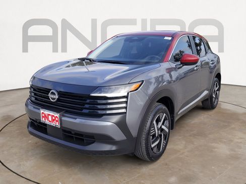 Certified 2025 Nissan Kicks SV image 9