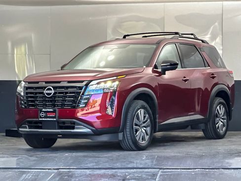 New 2026 Nissan Pathfinder SL AWD/4WD image 7