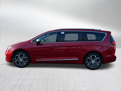 New 2026 Chrysler Pacifica Pinnacle FWD image 11
