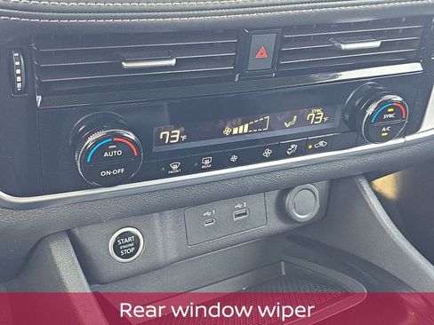 Used 2022 Nissan Rogue SV image 23