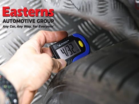 Used 2023 Tesla Model 3 Standard Range image 23