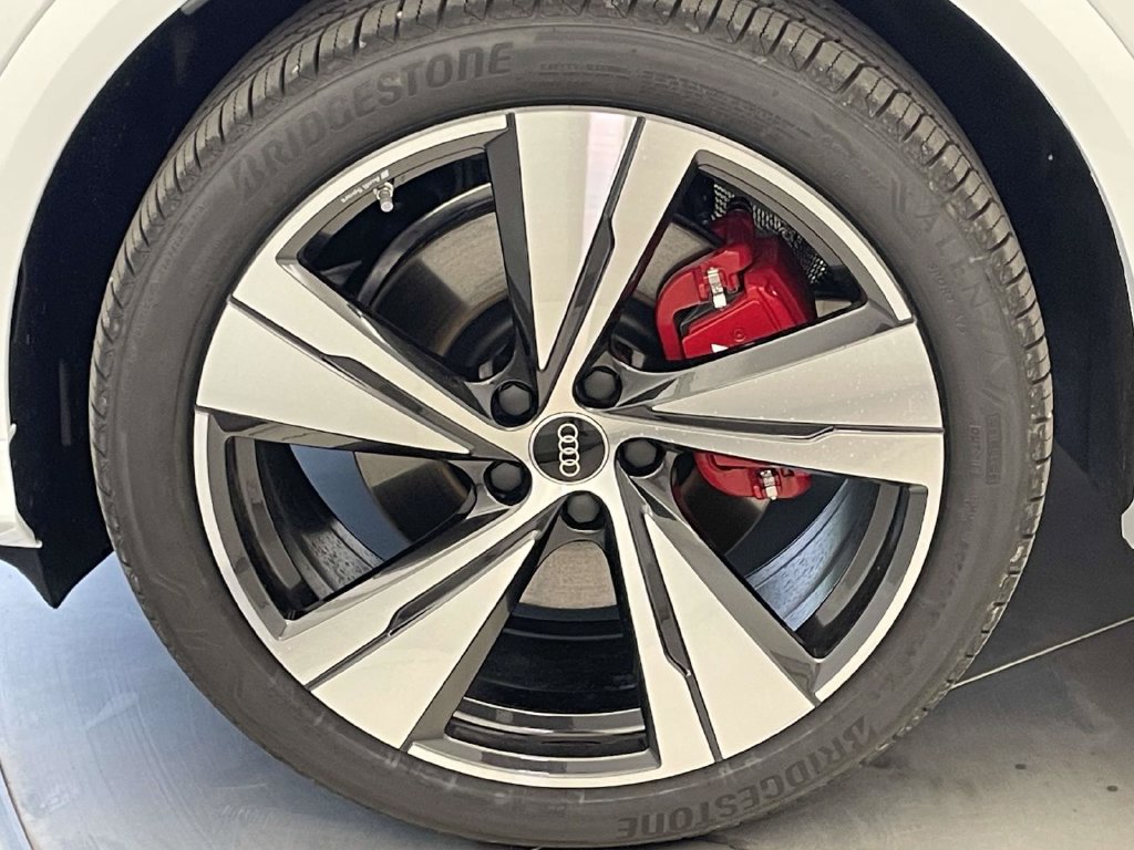 New 2026 Audi SQ5 Premium Plus AWD/4WD image 11