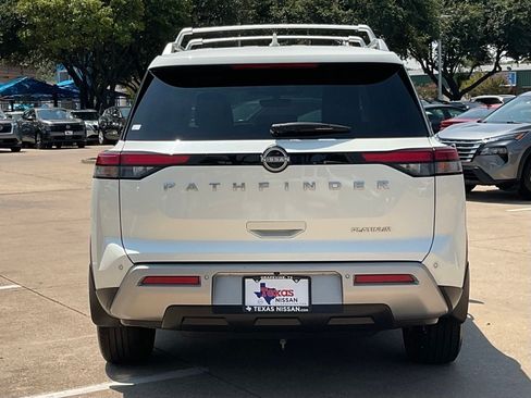 Used 2024 Nissan Pathfinder Platinum w/ Cargo Package FWD image 5