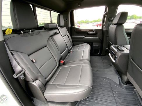 Used 2025 GMC Sierra 1500 Elevation w/ Elevation Premium Package AWD/4WD image 38
