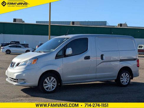 Used 2017 Nissan NV200 SV w/ Technology Package image 3