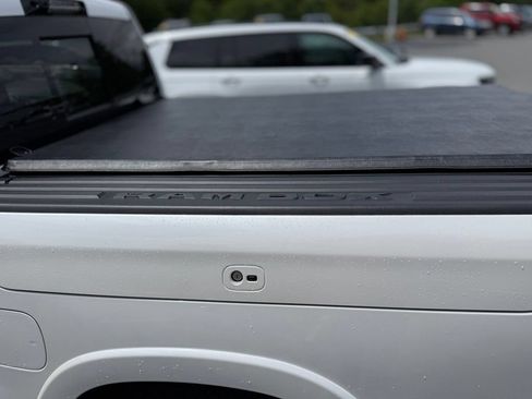 Used 2025 RAM 1500 Limited AWD/4WD image 5