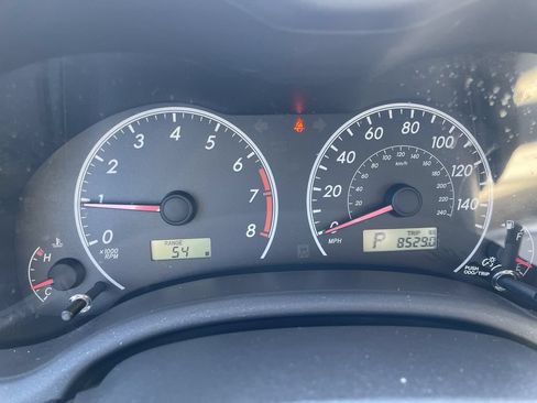 Used 2013 Toyota Corolla L FWD image 17