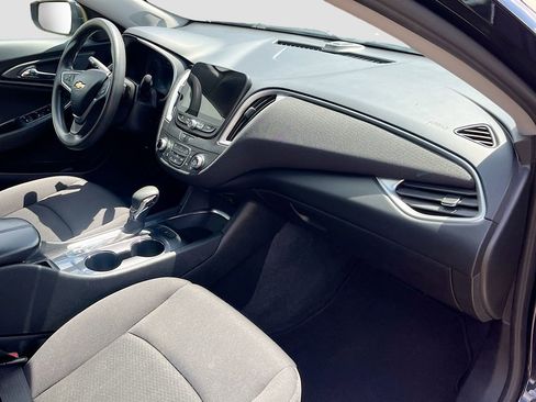 Used 2022 Chevrolet Malibu LT FWD image 31