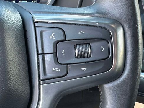 Used 2024 Chevrolet Suburban LT image 21