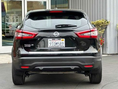 Used 2020 Nissan Rogue Sport S w/ Appearance Package image 5