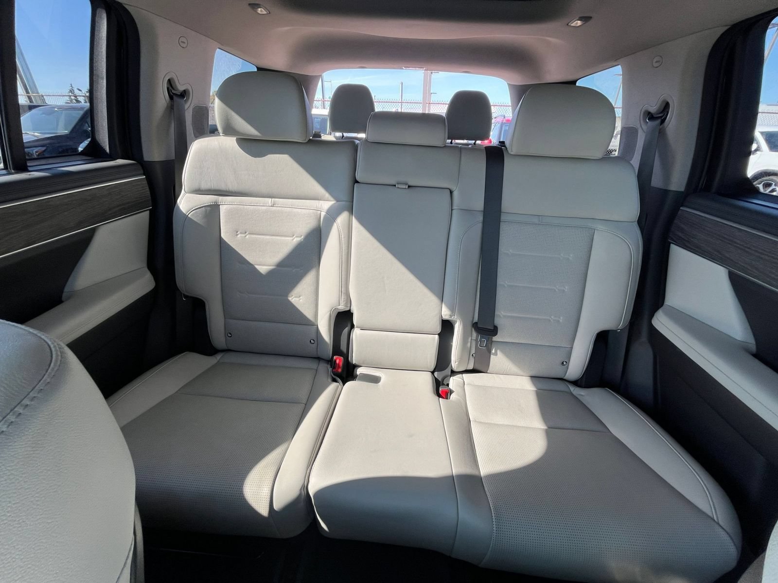 Used 2024 Hyundai Santa Fe Limited FWD image 42