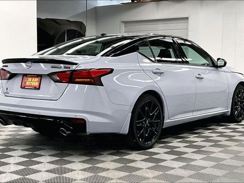 New 2026 Nissan Altima 2.5 SR FWD image 17