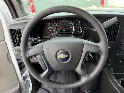 New 2026 Chevrolet Express 3500 Extended RWD image 14