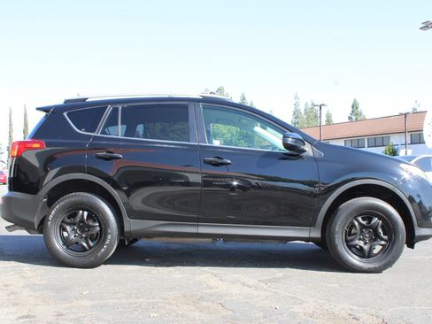 Used 2013 Toyota RAV4 LE FWD image 14
