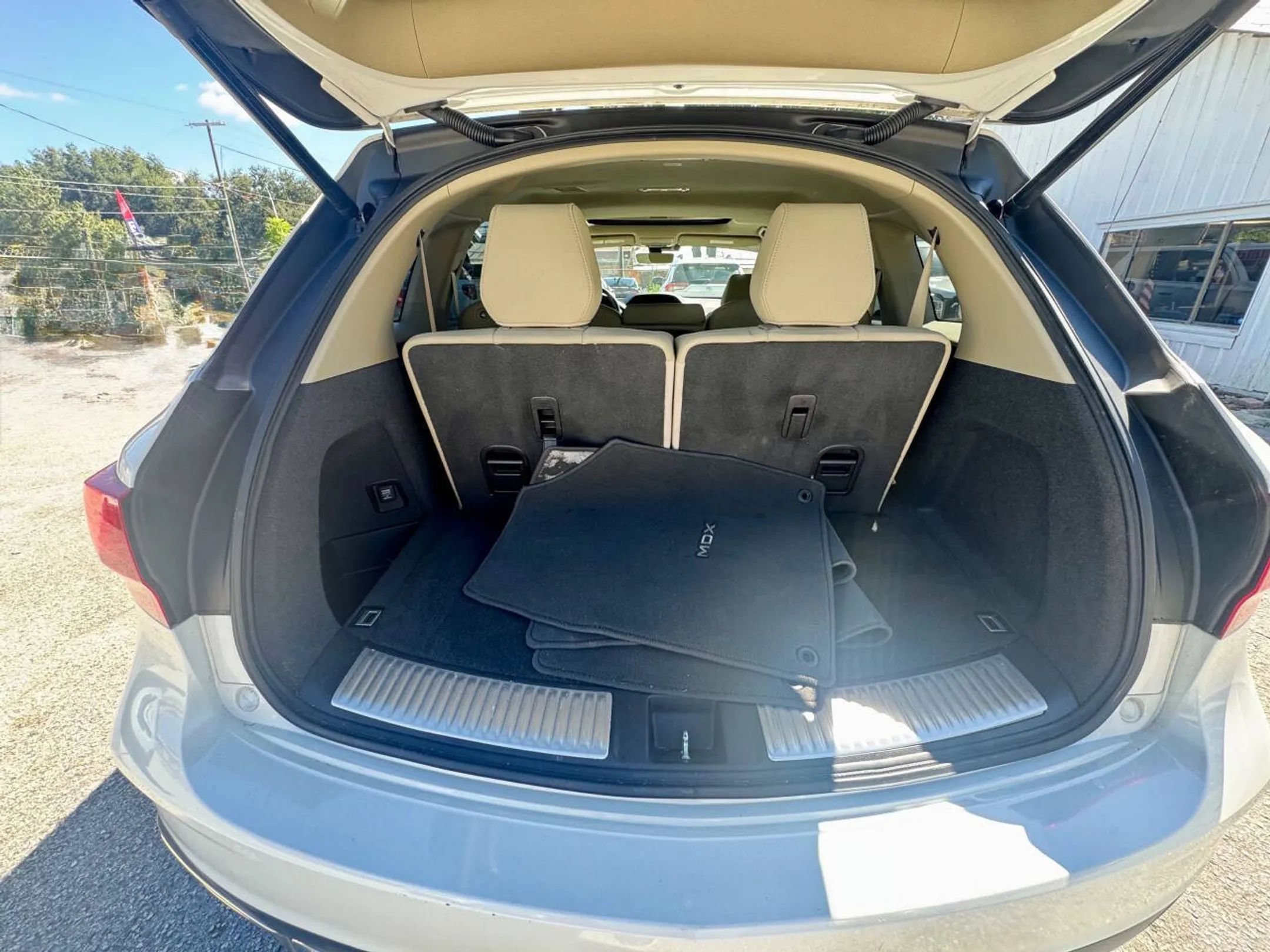 Used 2018 Acura MDX FWD image 12