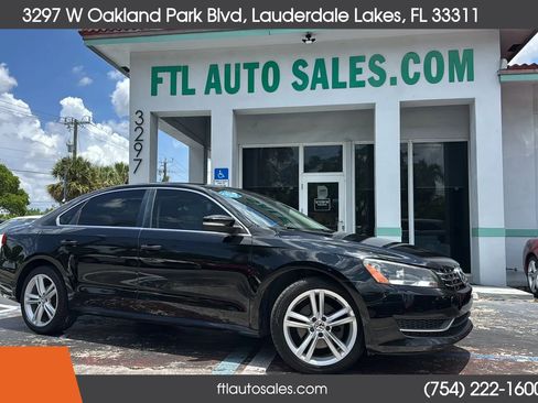 Used 2015 Volkswagen Passat TDI SE FWD image 2