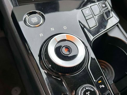 Used 2025 Kia Sportage EX image 29