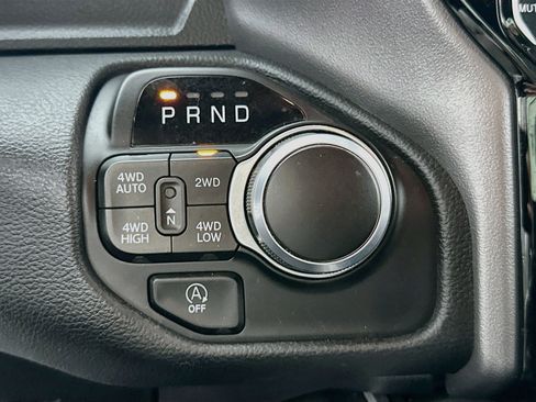 Used 2023 RAM 1500 Big Horn AWD/4WD image 17