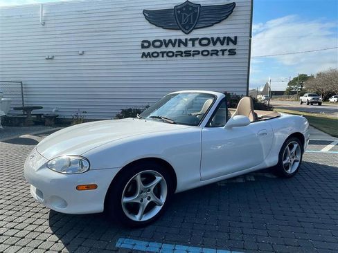 Used 2002 MAZDA MX-5 Miata Convertible 2D image 1