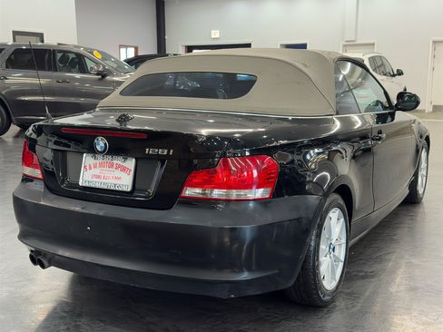 Used 2011 BMW 128i Convertible image 15