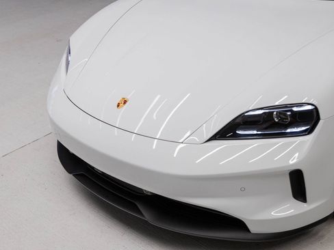 Certified 2025 Porsche Taycan image 32