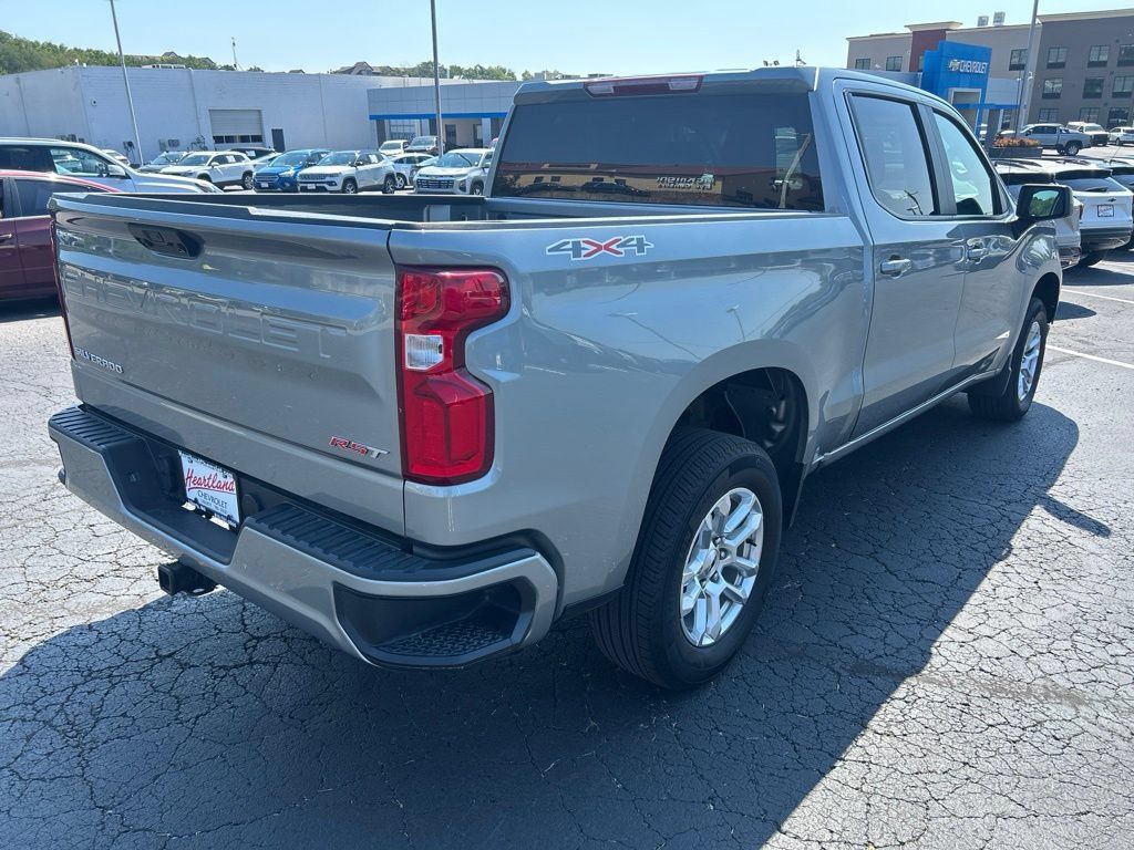 Used 2026 Chevrolet Silverado 1500 RST AWD/4WD image 5