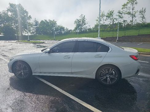 Used 2021 BMW 330i xDrive Sedan AWD/4WD image 8