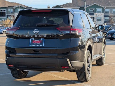 New 2026 Nissan Rogue SV w/ Cold Weather Package FWD image 4