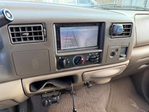 Used 2000 Ford F250 Lariat image 6