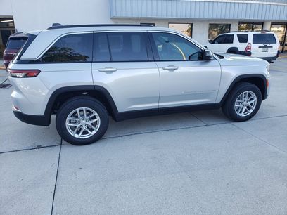 New 2025 Jeep Grand Cherokee Laredo X w/ Luxury Tech Group I
