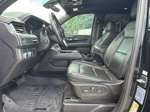 Used 2021 GMC Yukon Denali w/ Denali Ultimate Package AWD/4WD image 9