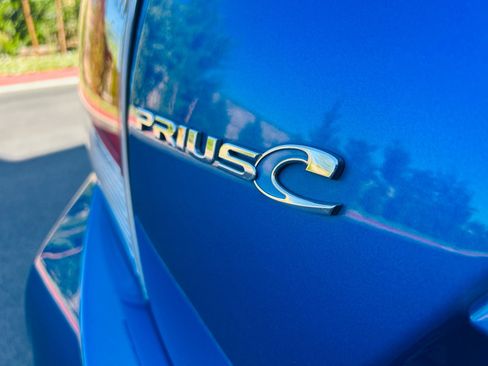 Used 2017 Toyota Prius C Two FWD image 10